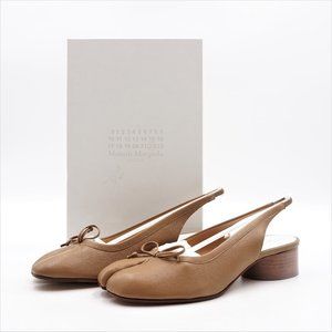 New in Box Women's Maison Margiela Tabi Back Strap Block Heel in Nude